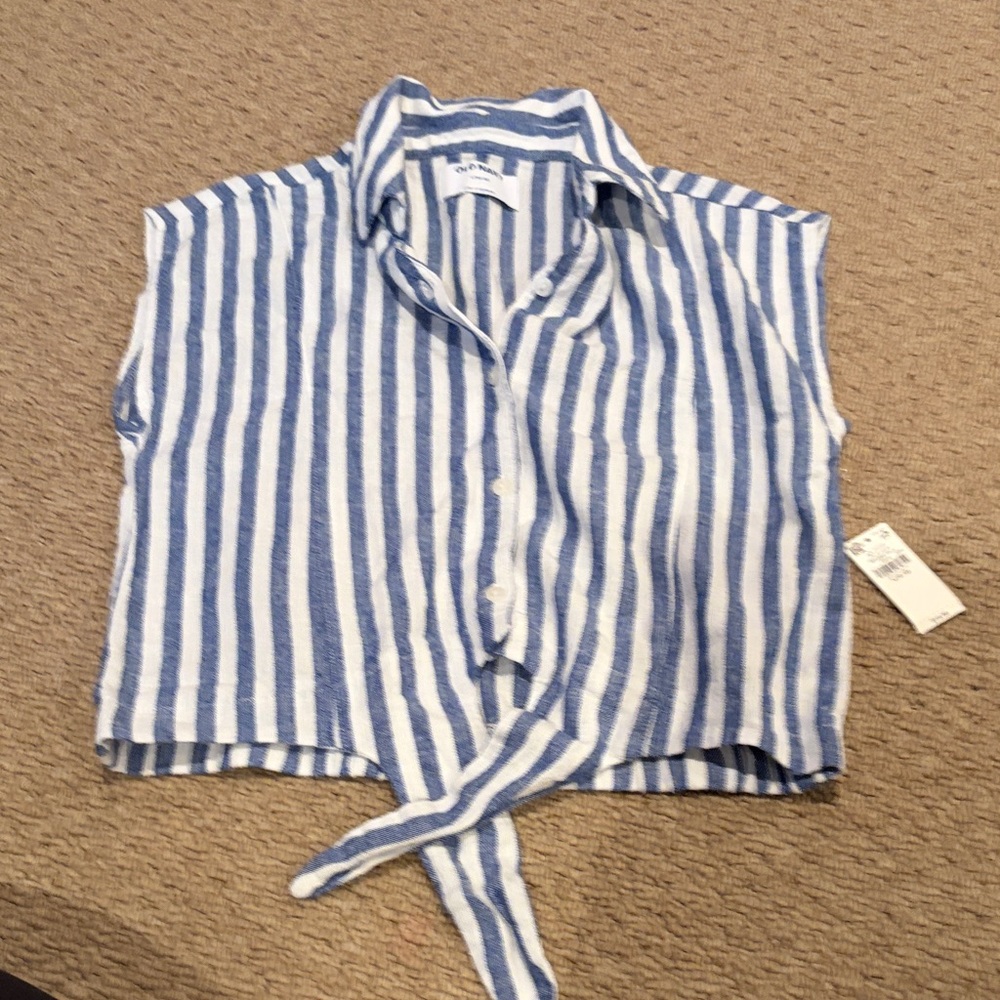 Old Navy girls Blue and White Striped Button Down Shirt